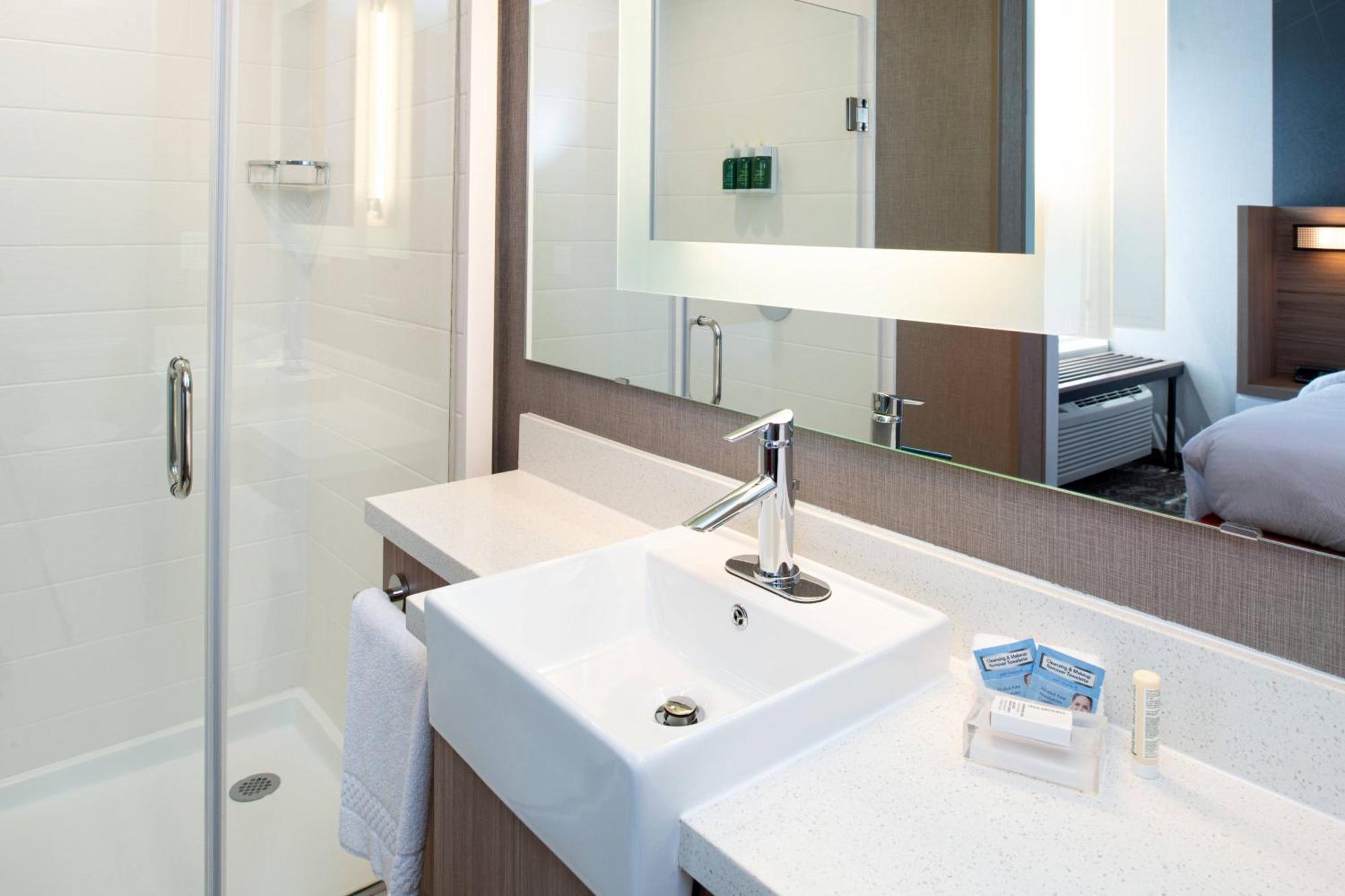 Springhill Suites By Marriott Kansas City Northeast Buitenkant foto
